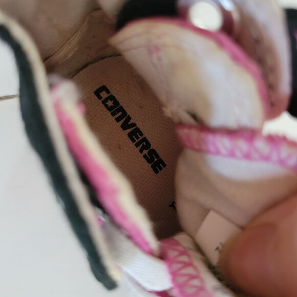 Converse All Star Infant High Top Sneakers Size 2 Black Pink Canvas Shoes - Picture 5 of 9